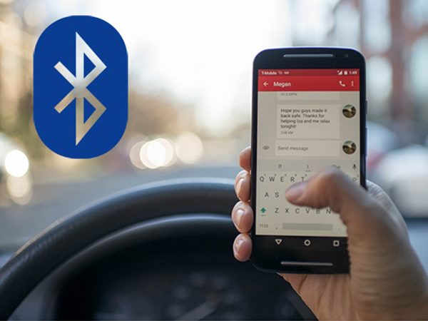 Hands free Arizona, the new distracted driving law is now in effect.
